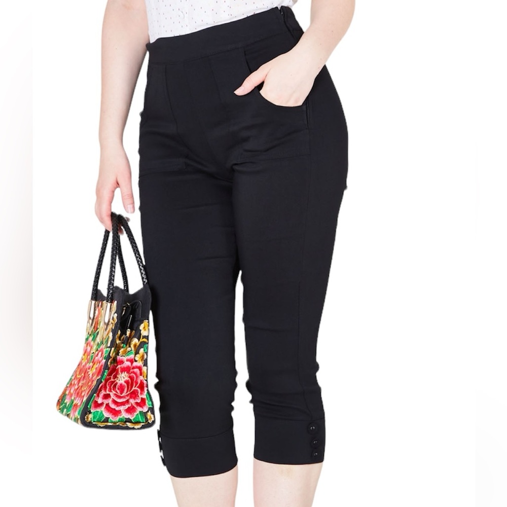 Voodoo Vixen Holly Black Capri Pants